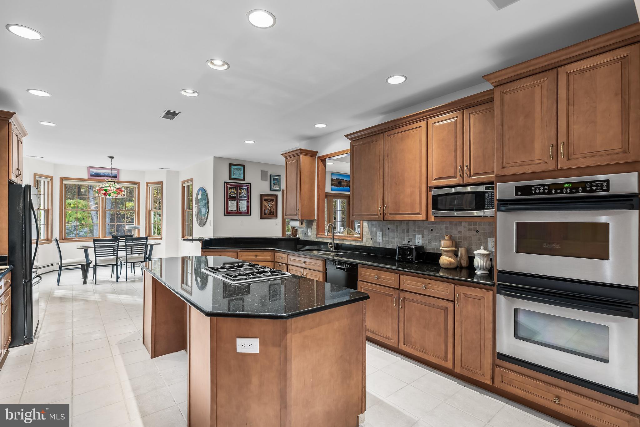 73 Flyatt Road Shamong, NJ 08088 - Photo 15 of 60