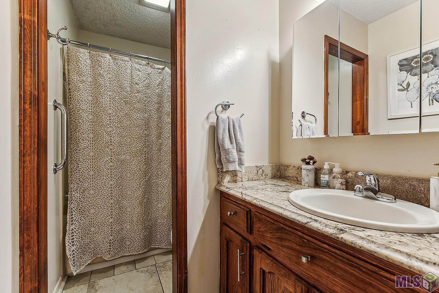 1847 Stonegate Court Baton Rouge, LA 70815 - Photo 10 of 12 Gallery Image 10