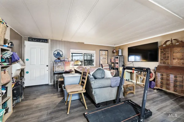 $550,000 | 17567 Hollow Road, Caldwell, ID 83607