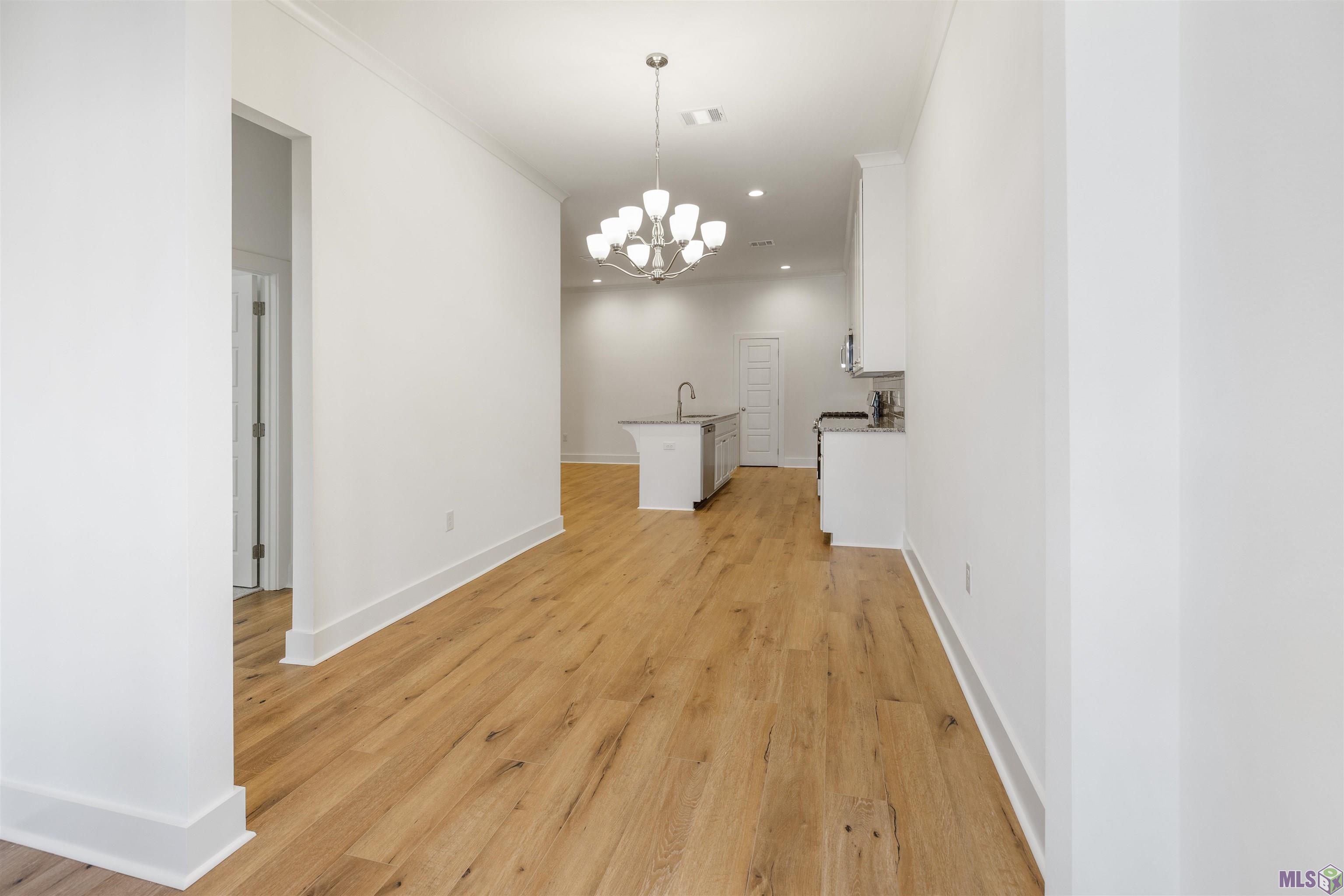 9664 Creekview Drive Baton Rouge, LA 70836 - Photo 2 of 17