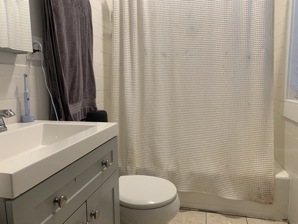 468 Commonwealth Avenue, Unit 2 Boston, MA 02215 - Photo 7 of 7
