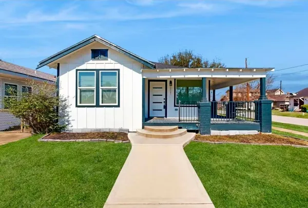 $245,900 | 3241 Reeves Street, Houston, TX 77004