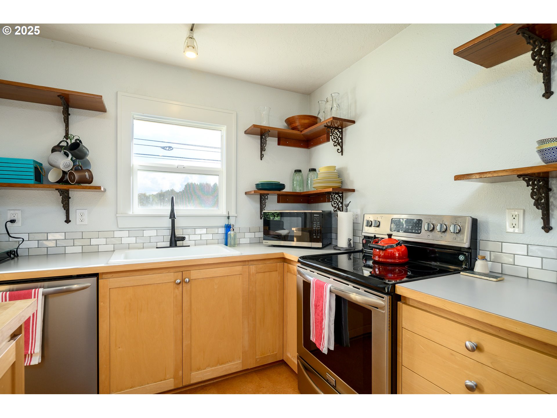 8030 Northwest Meadowlake Road Carlton, OR 97111 - Photo 17 of 48 Gallery Image 17