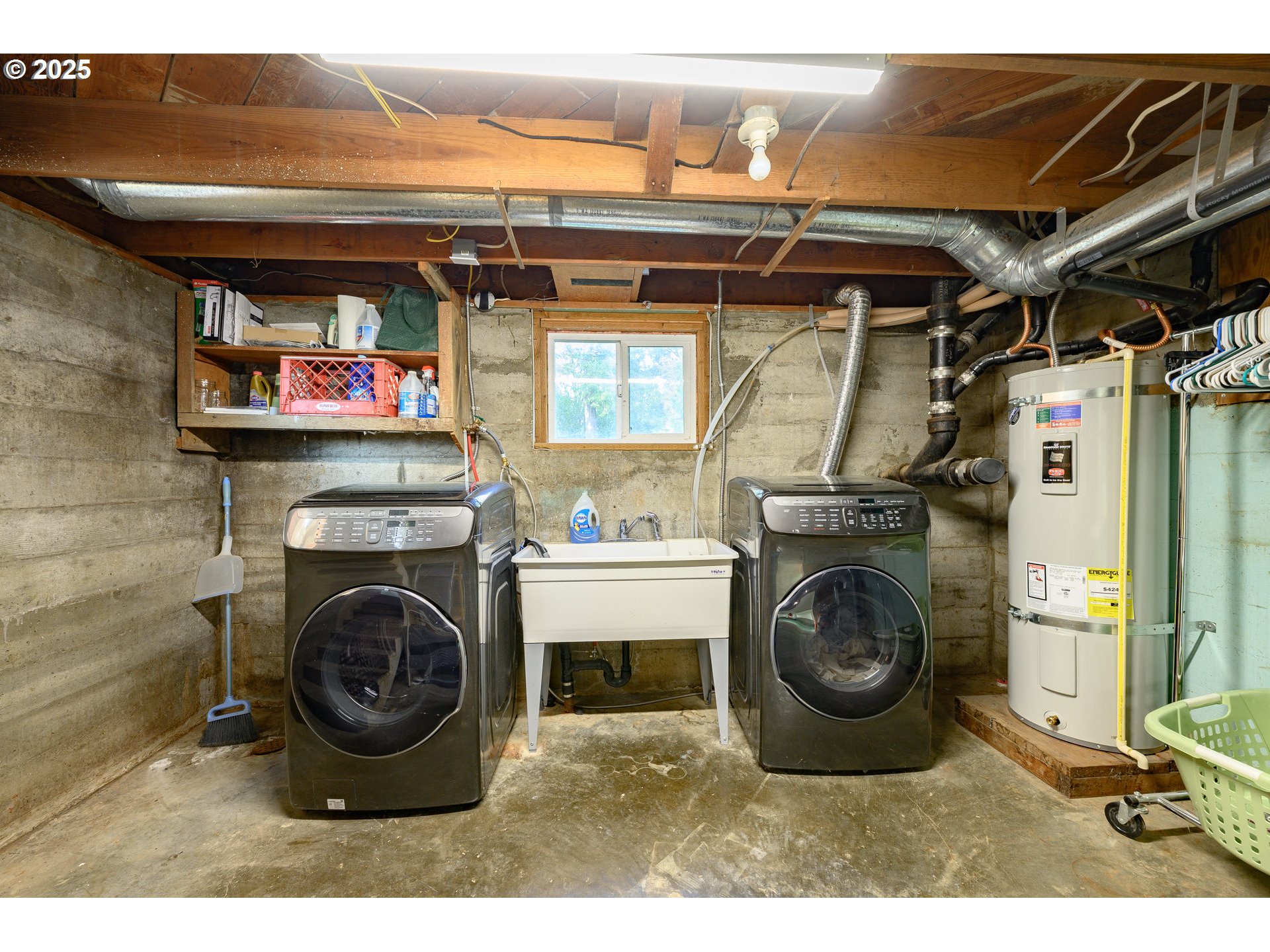 8030 Northwest Meadowlake Road Carlton, OR 97111 - Photo 28 of 48 Laundry