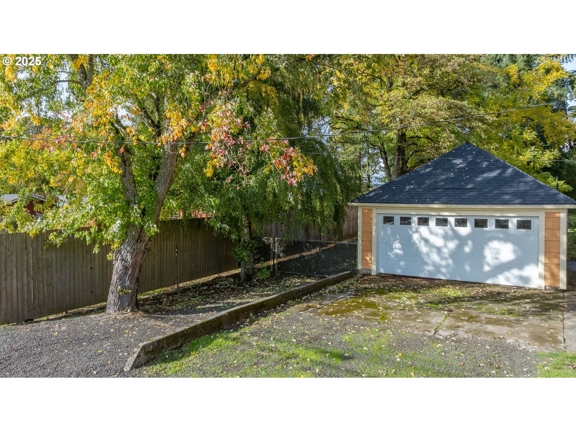 8030 Northwest Meadowlake Road Carlton, OR 97111 - Photo 31 of 48 Garage