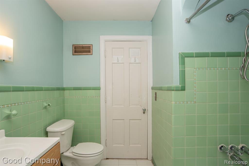 20121 Briarcliff Road Detroit, MI 48221 - Photo 27 of 31