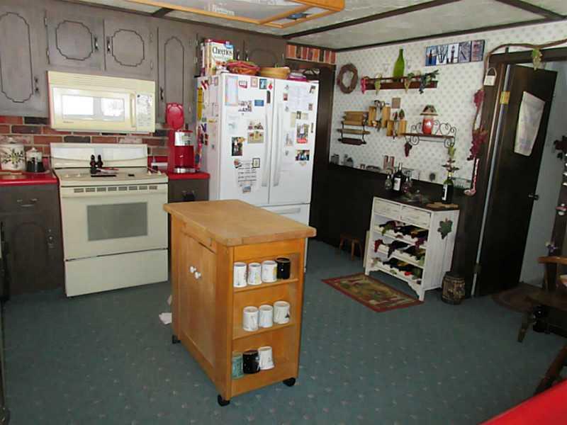 1275 Old State Road Apollo, PA 15613 - Photo 7 of 22 Kitchen.