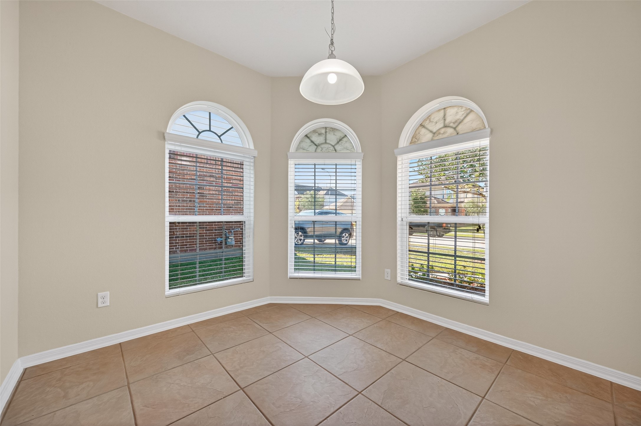 2487 Elm Crossing Trail Spring, TX 77386 - Photo 14 of 46 an empty room with windows