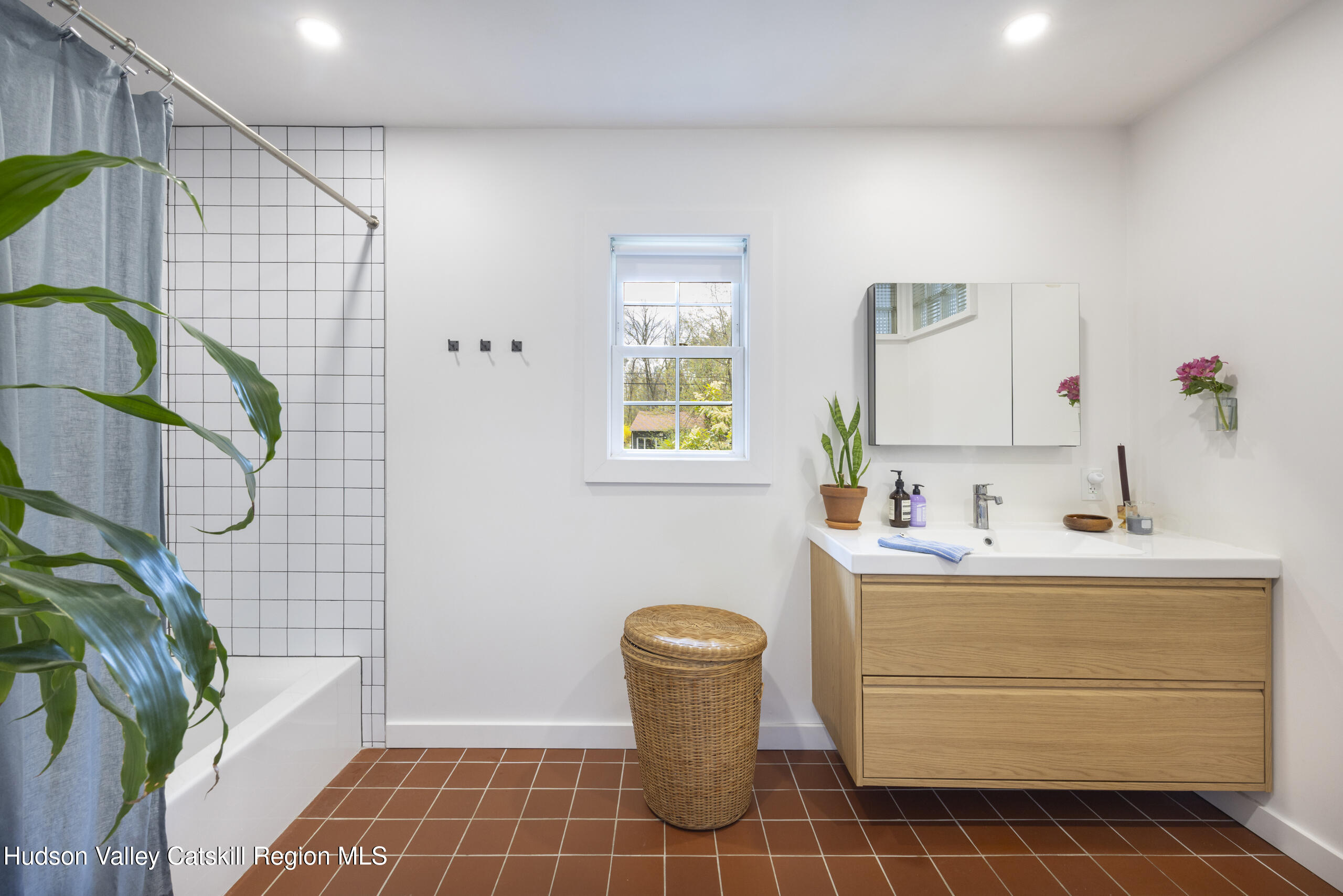 87 Witch Tree Road Woodstock, NY 12498 - Photo 11 of 20 NS.041426.178r