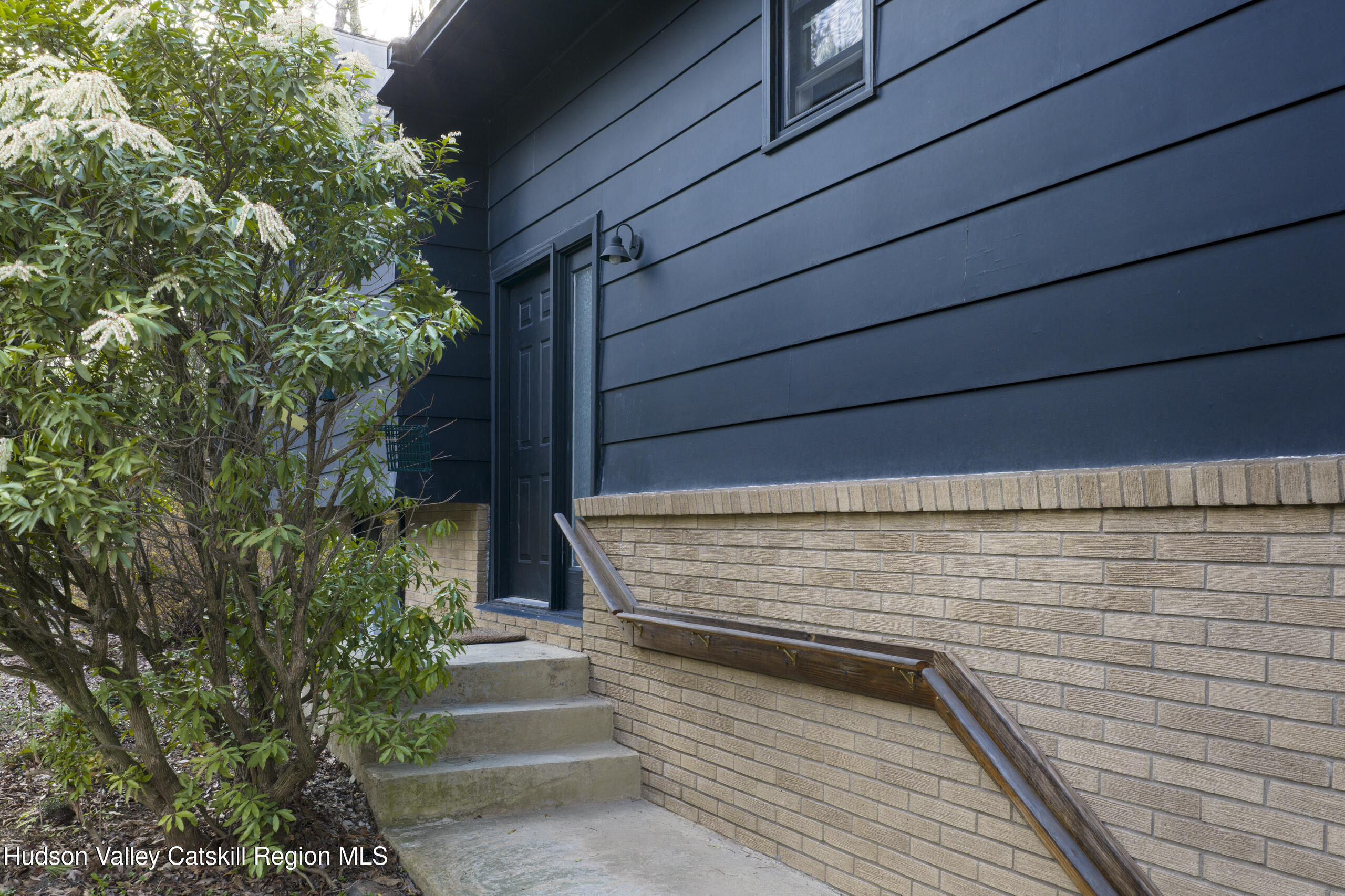 87 Witch Tree Road Woodstock, NY 12498 - Photo 2 of 20 NS.041426.043