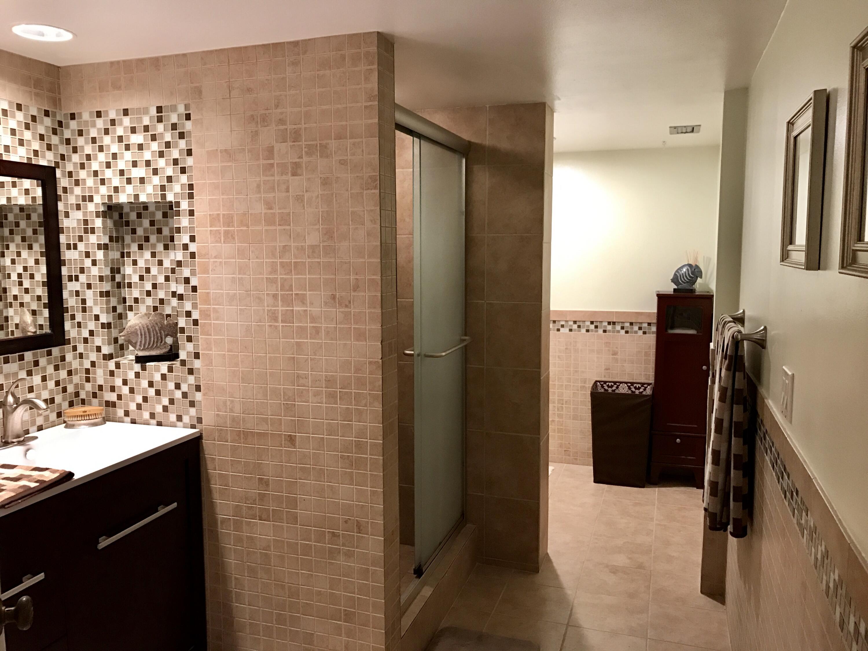 1100 Surf Road, Unit 114 Singer Island, FL 33404 - Photo 13 of 31 Master Bathroom