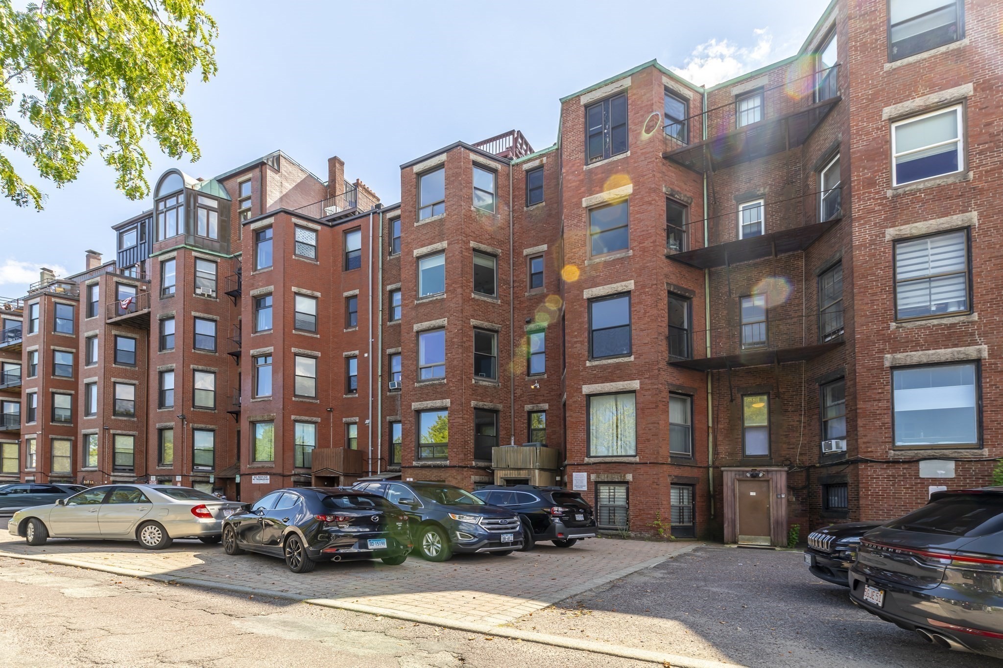 33 Bay State Road, Unit 2 Boston, MA 02215 - Photo 27 of 33 Gallery Image 27
