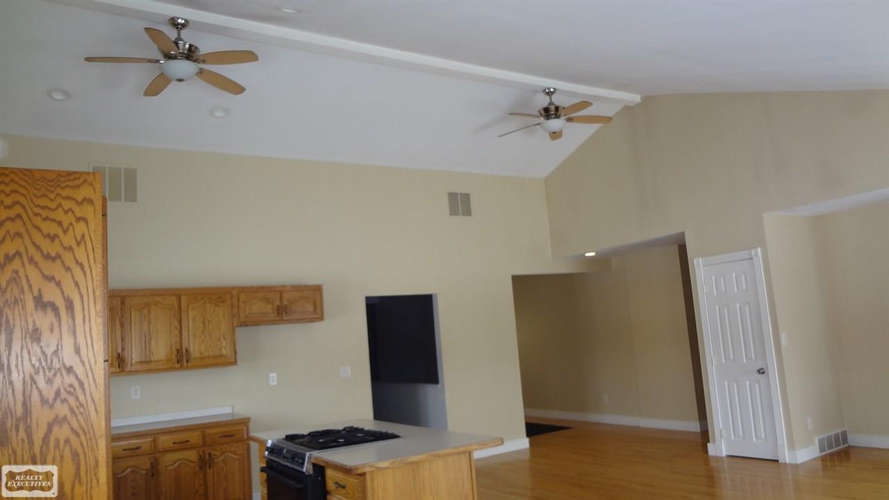 10384 Weber Road Columbus, MI 48063 - Photo 6 of 27
