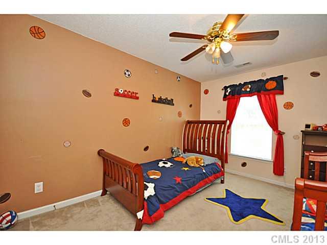 12419 Old Timber Road Charlotte, NC 28269 - Photo 8 of 13