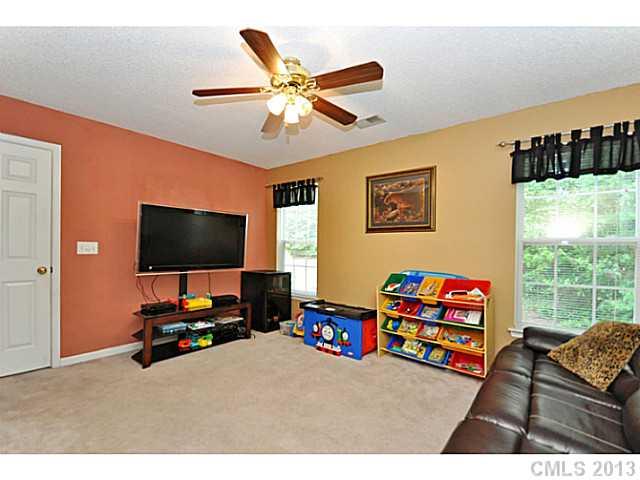 12419 Old Timber Road Charlotte, NC 28269 - Photo 10 of 13