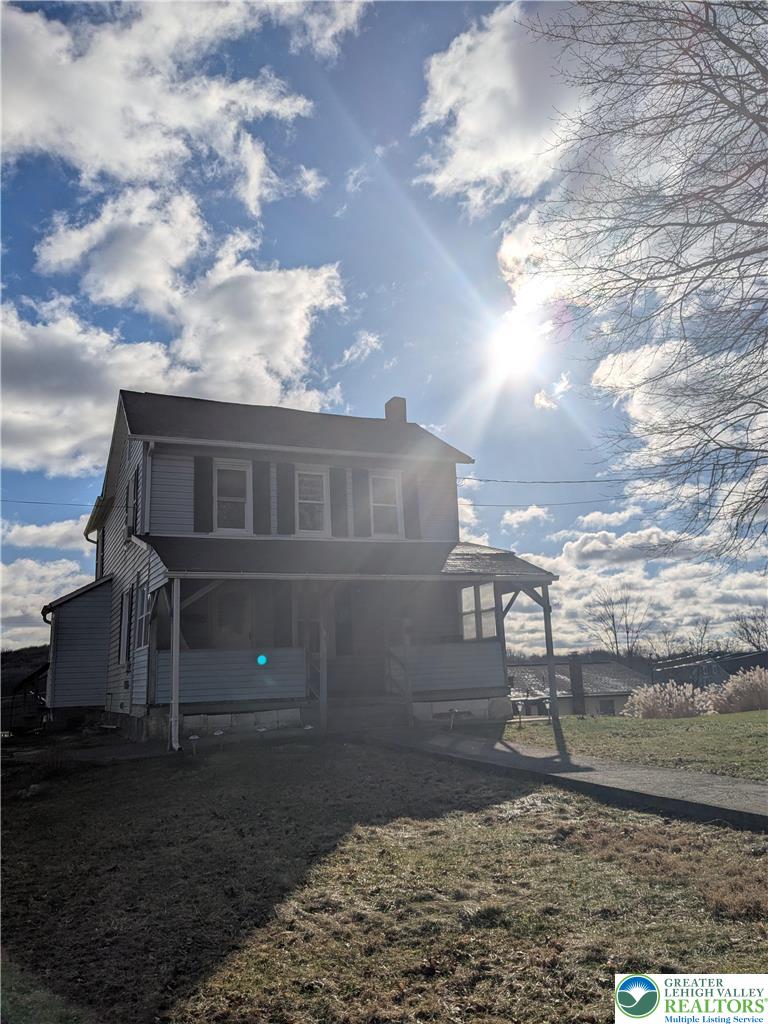 307 Oak Street Roseto, PA 18013 - Photo 2 of 15