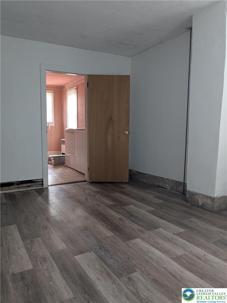 307 Oak Street Roseto, PA 18013 - Photo 7 of 15