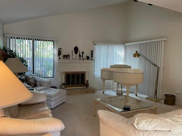 $160,000 | 8419 East Harry Wichita Ks 67207, Wichita, KS 67207