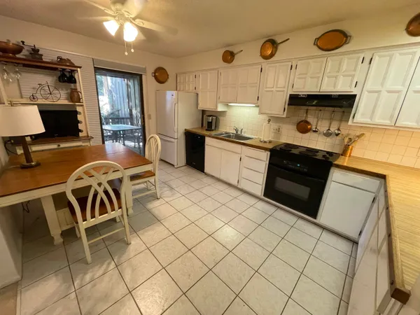 $160,000 | 8419 East Harry Wichita Ks 67207, Wichita, KS 67207