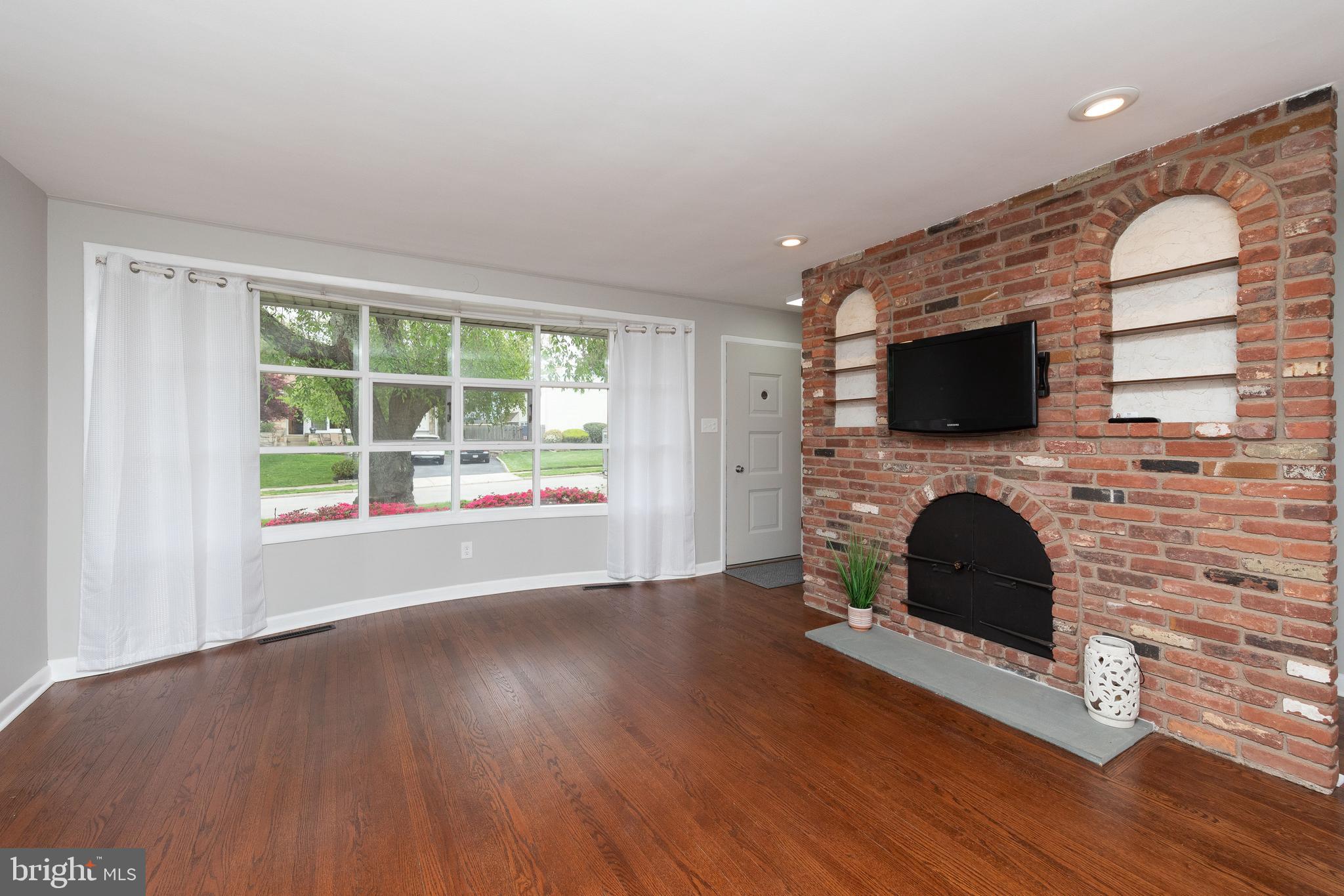 306 Walker Road Ambler, PA 19002 - Photo 5 of 29 Gallery Image 5