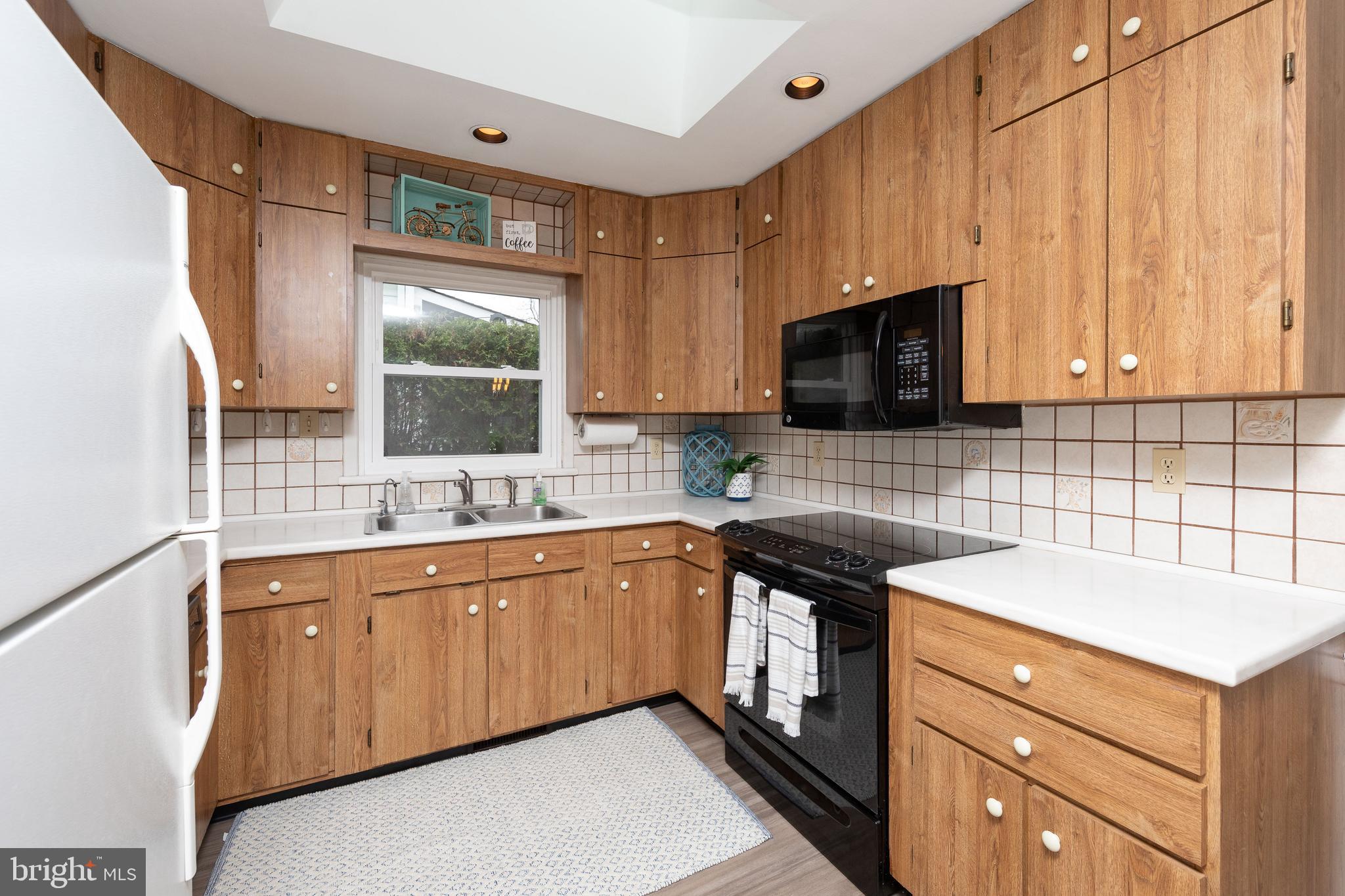 306 Walker Road Ambler, PA 19002 - Photo 9 of 29 Gallery Image 9