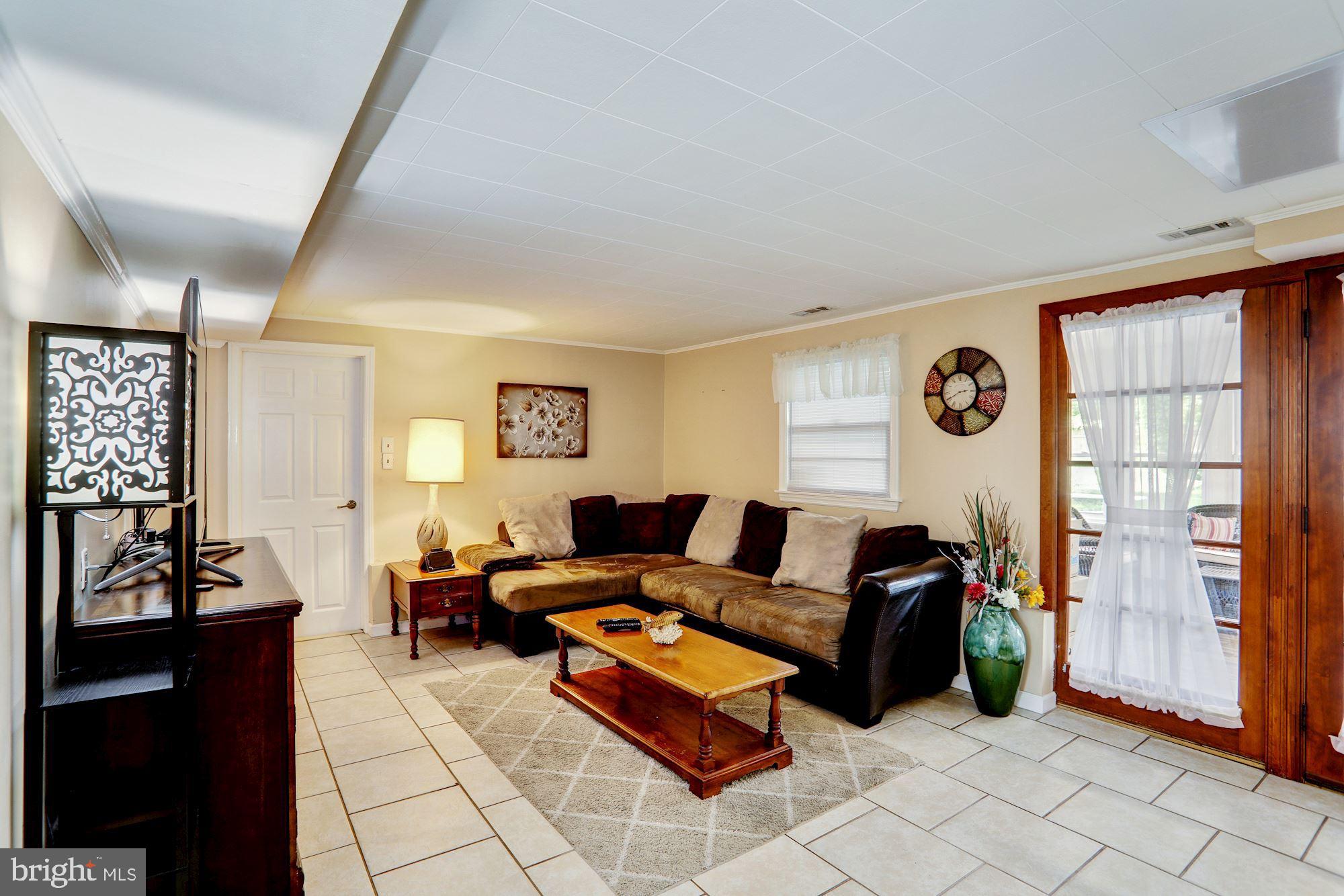 111 Parry Road Cinnaminson, NJ 08077 - Photo 5 of 31 Gallery Image 5