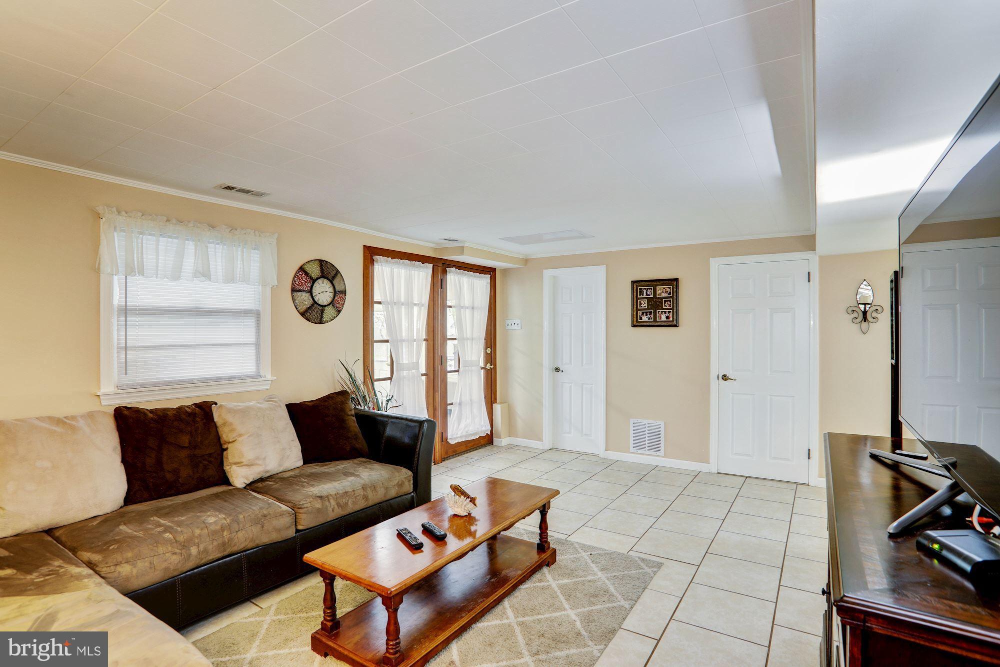 111 Parry Road Cinnaminson, NJ 08077 - Photo 6 of 31 Gallery Image 6
