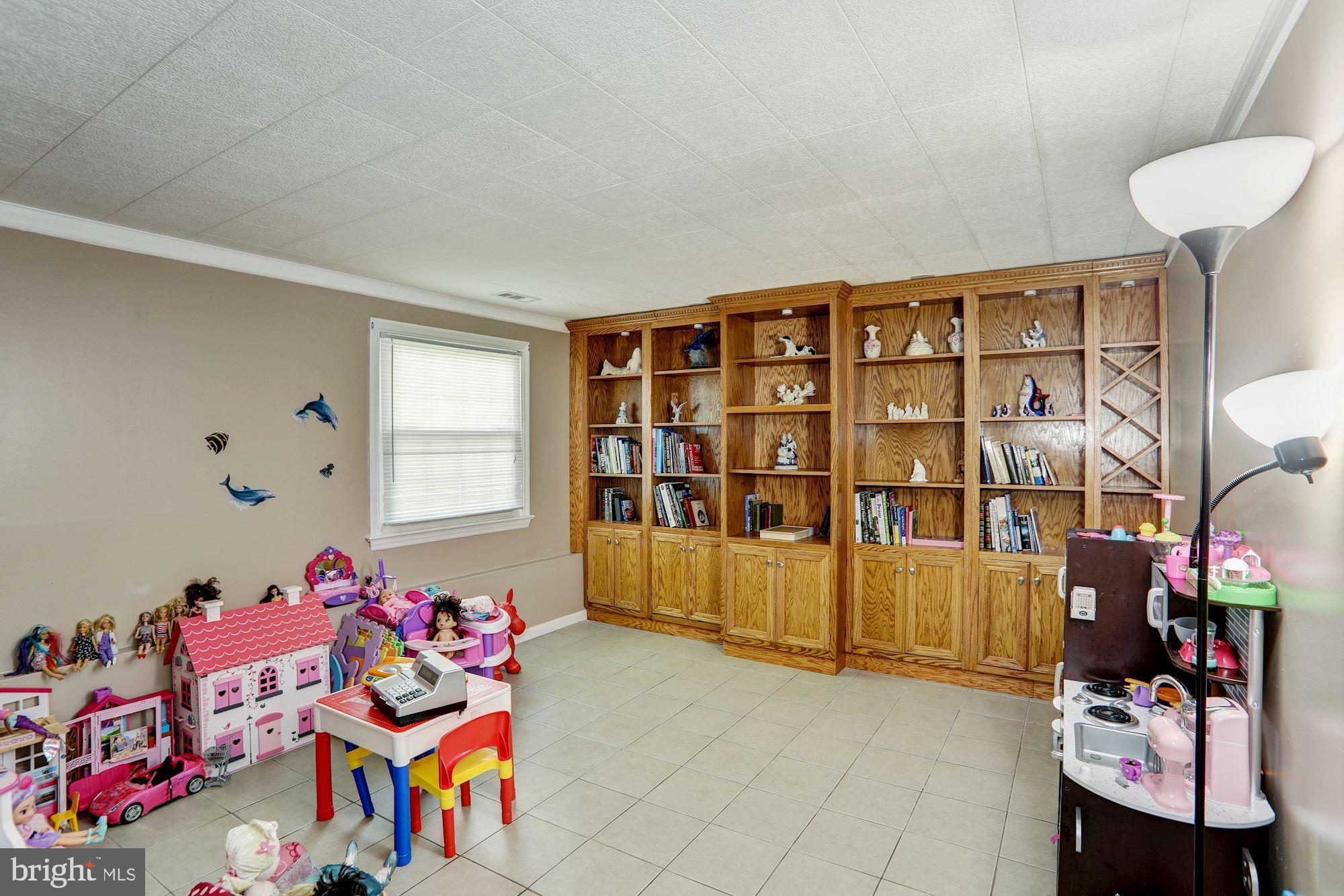 111 Parry Road Cinnaminson, NJ 08077 - Photo 9 of 31 Gallery Image 9