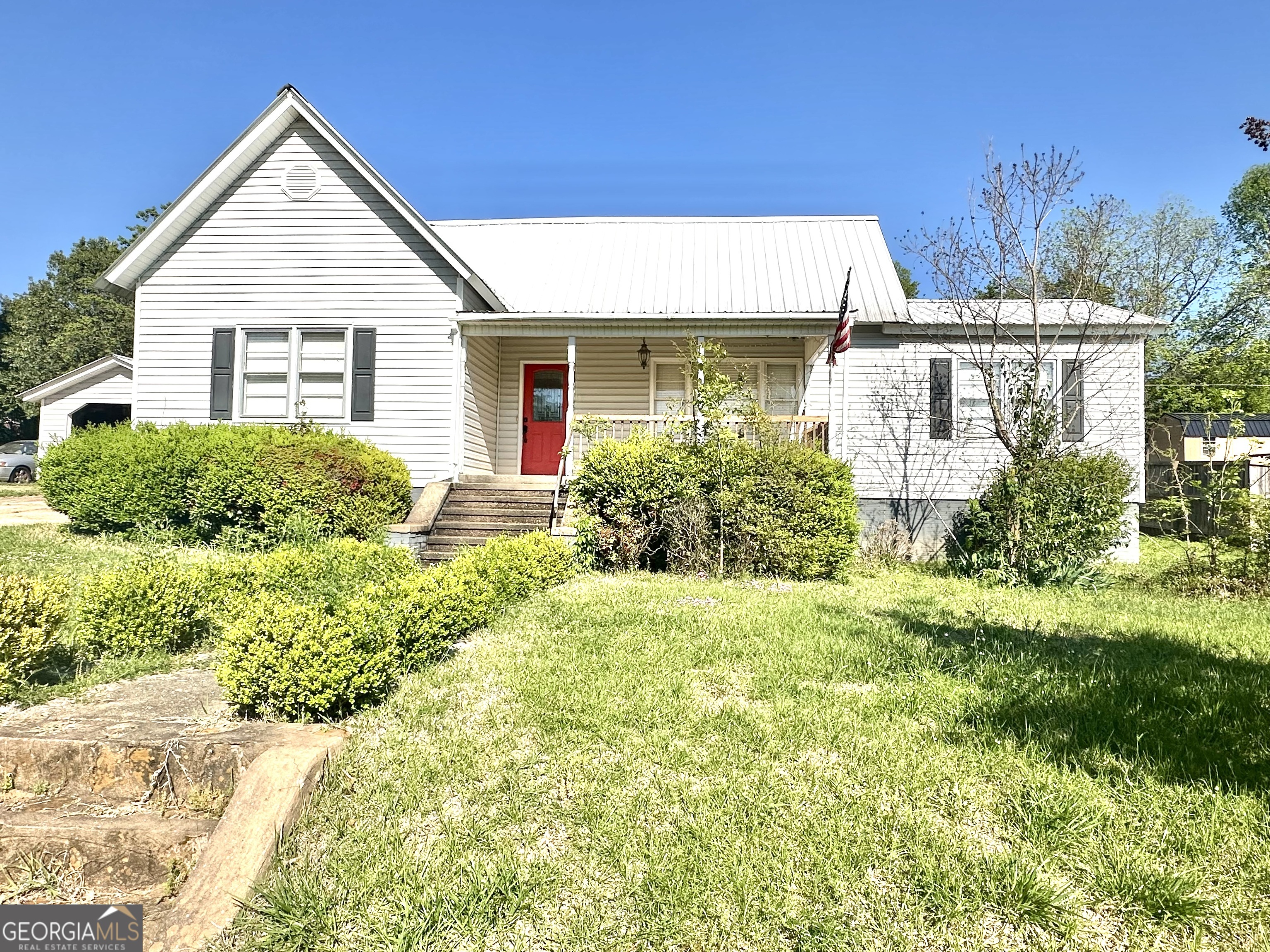 113 Morgan Street Valley, AL 36854 - Photo 1 of 17