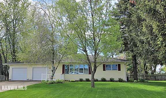 1763 East Currier Road Freeport, IL 61032 - Photo 1 of 24 Gallery Image 1