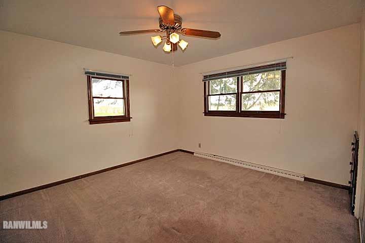 1763 East Currier Road Freeport, IL 61032 - Photo 12 of 24 Gallery Image 12