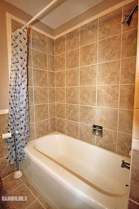 1763 East Currier Road Freeport, IL 61032 - Photo 15 of 24 Gallery Image 15