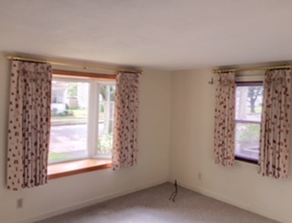 227 Edendale Street Springfield, MA 01104 - Photo 6 of 11