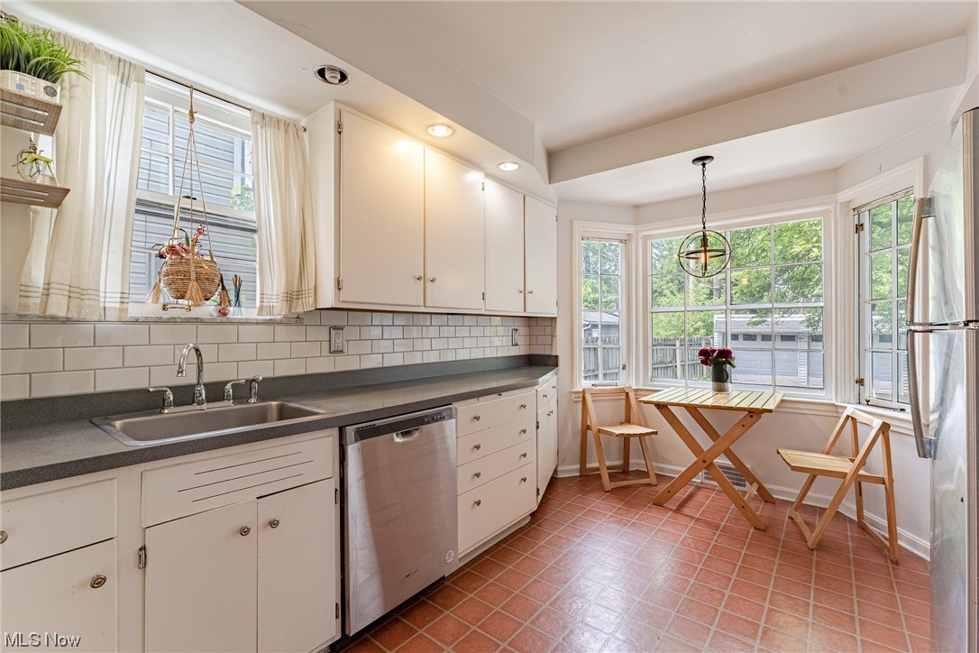 3893 Silsby Road Cleveland, OH 44118 - Photo 3 of 14 Gallery Image 3