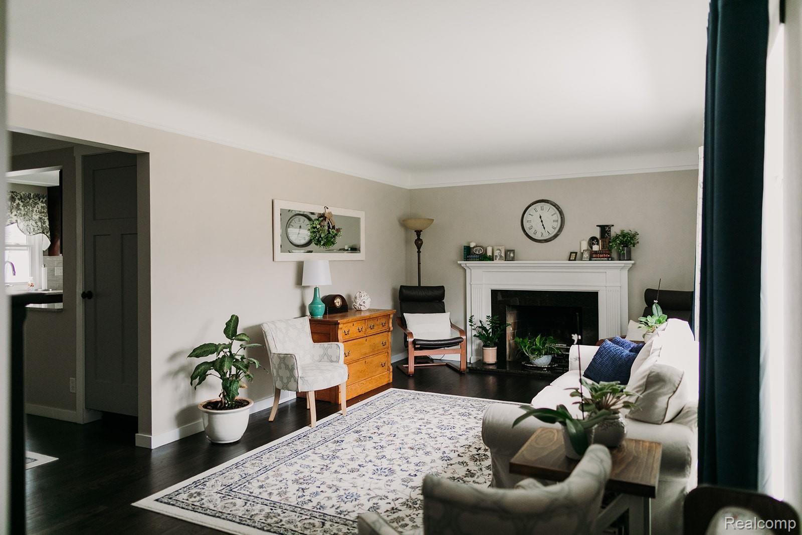 15942 Meadowbrook Road Redford, MI 48239 - Photo 9 of 45 erinhannumphotography_15942Meadowbrook-9.jpg