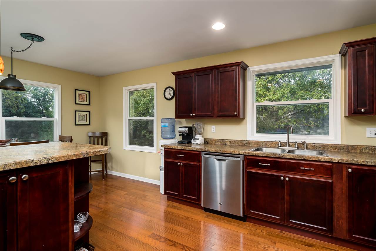 8308 McCurry Road Roscoe, IL 61073 - Photo 7 of 25 Gallery Image 7