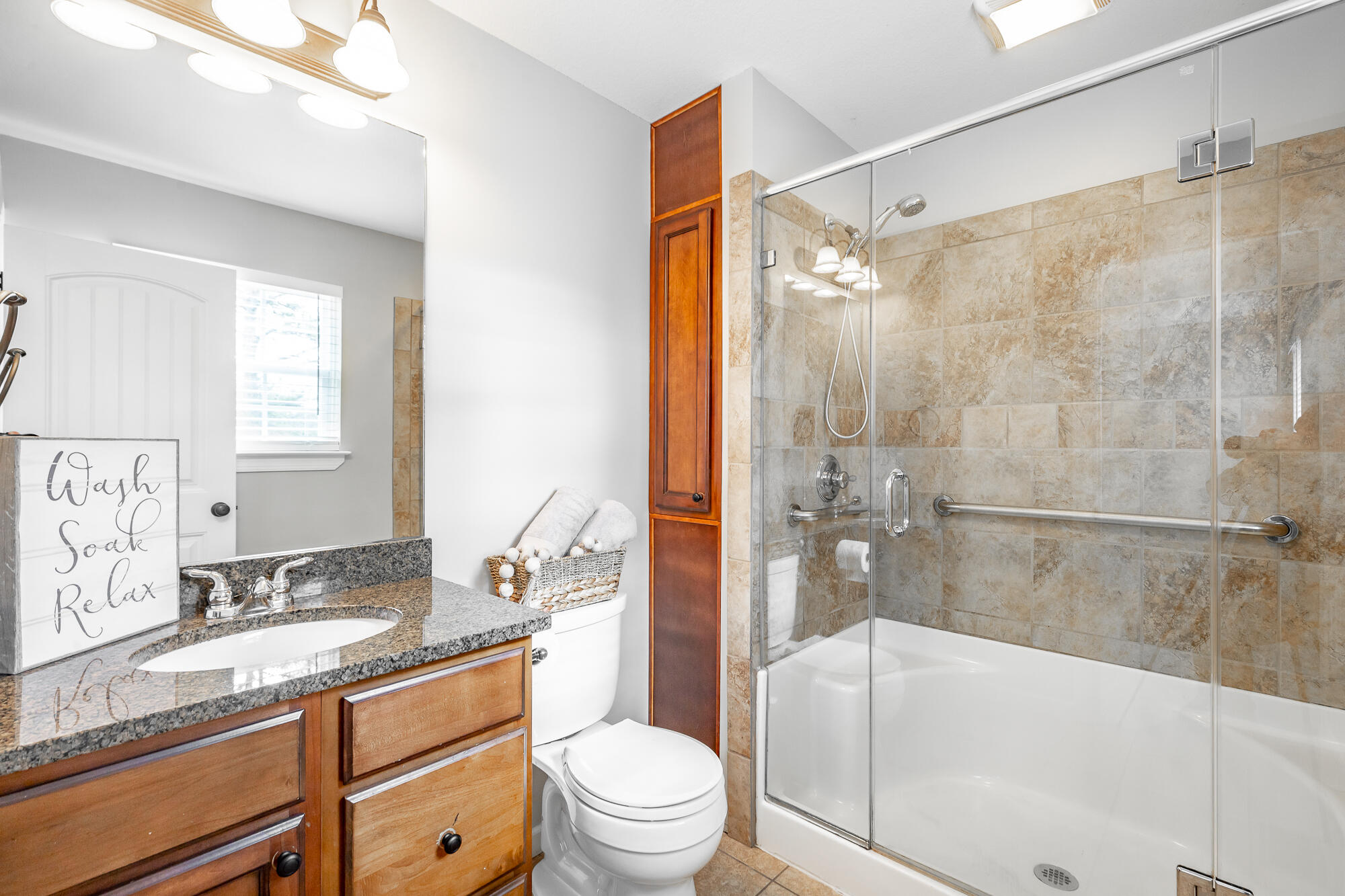 8070 Dudley Road Chattanooga, TN 37421 - Photo 15 of 33 Master Bath