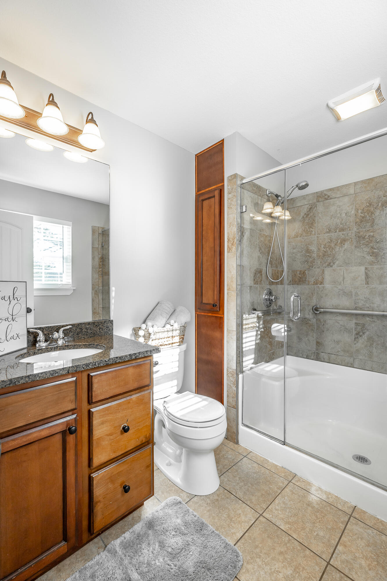 8070 Dudley Road Chattanooga, TN 37421 - Photo 16 of 33 Master Bath