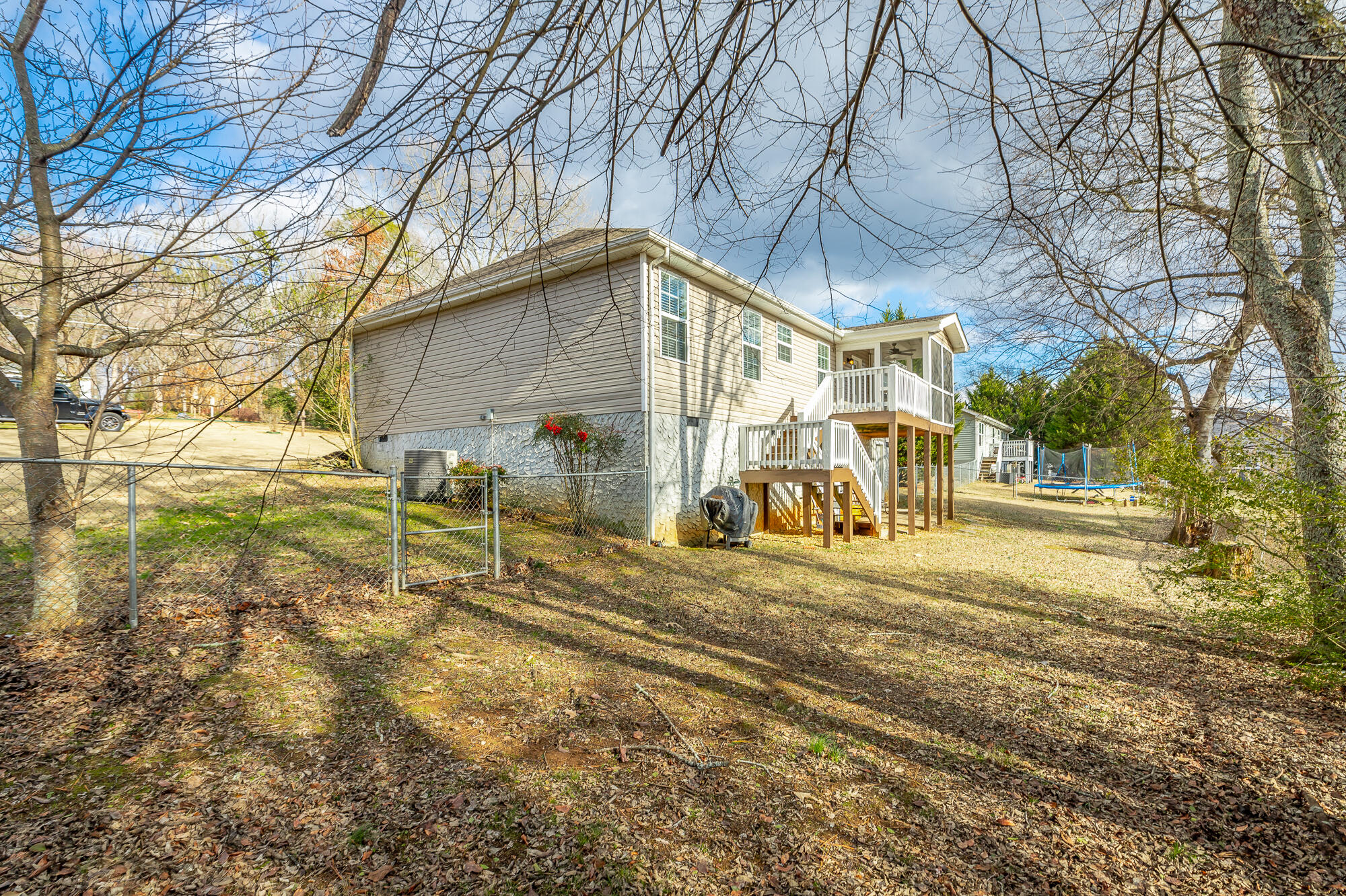 8070 Dudley Road Chattanooga, TN 37421 - Photo 25 of 33 Exterior Back