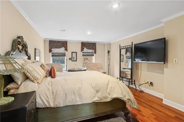 $599,950 | 229 Ward Parkway, Unit 604B, Kansas City, MO 64112