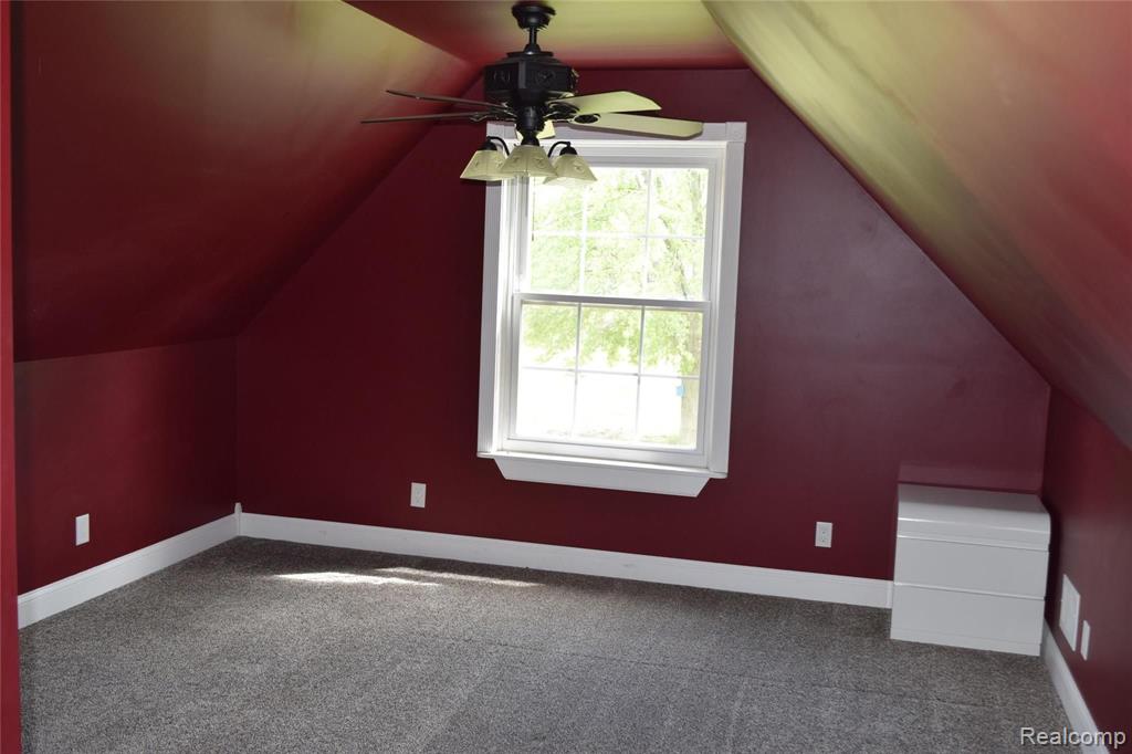 8257 Potter Road Flushing, MI 48433 - Photo 11 of 18