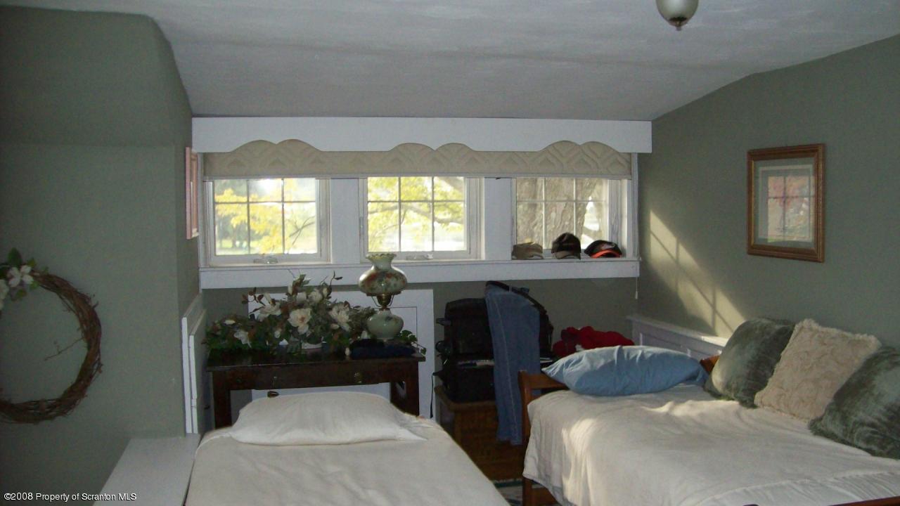93 Rr 1 Hop Bottom, PA 18824 - Photo 4 of 11 Gallery Image 4
