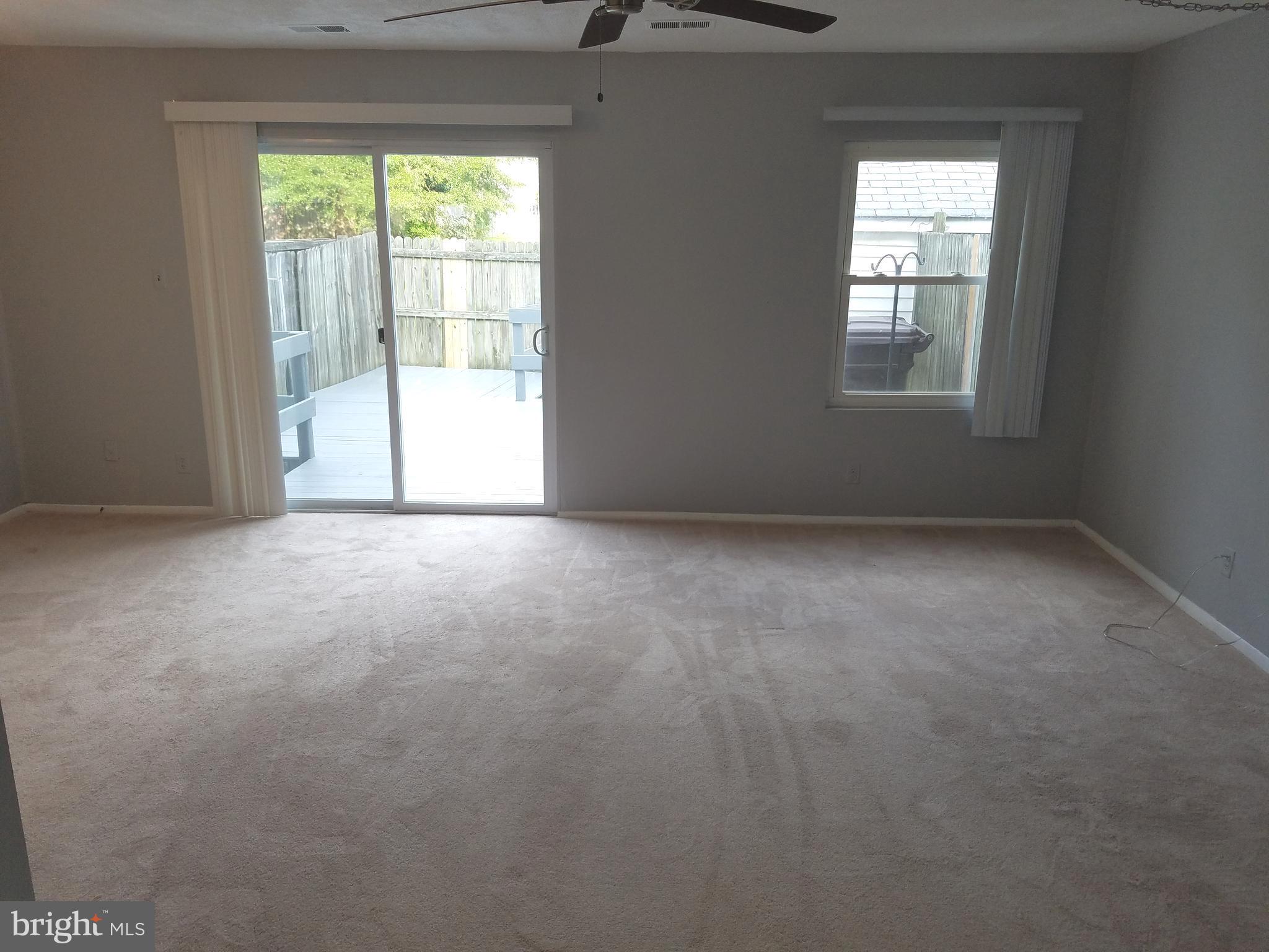 17433 Hughes Road Poolesville, MD 20837 - Photo 4 of 20 an empty room with a window