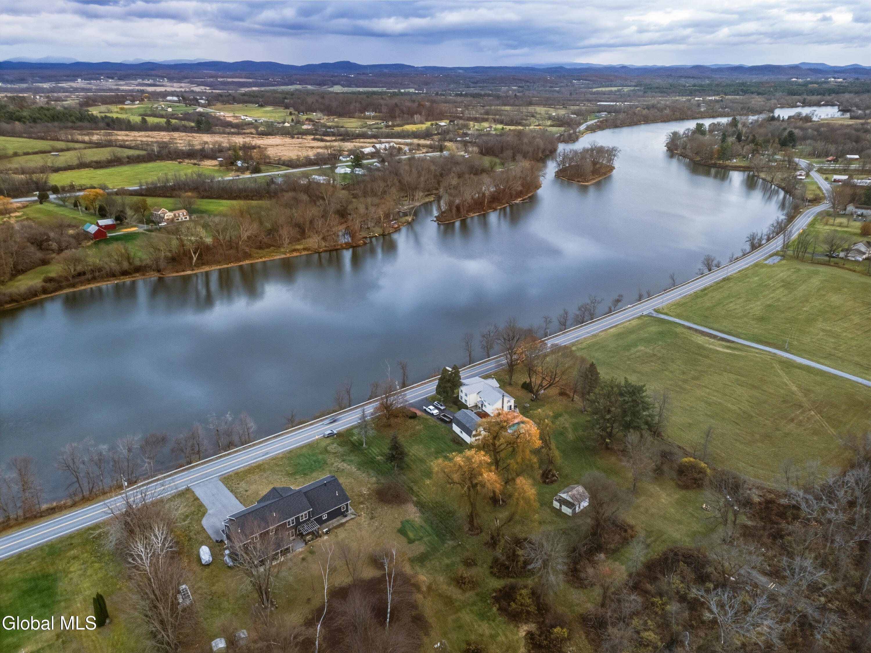 1633 West River Road Moreau, NY 12831 - Photo 13 of 94 1633 West River Rd-86 (85)3000x2000
