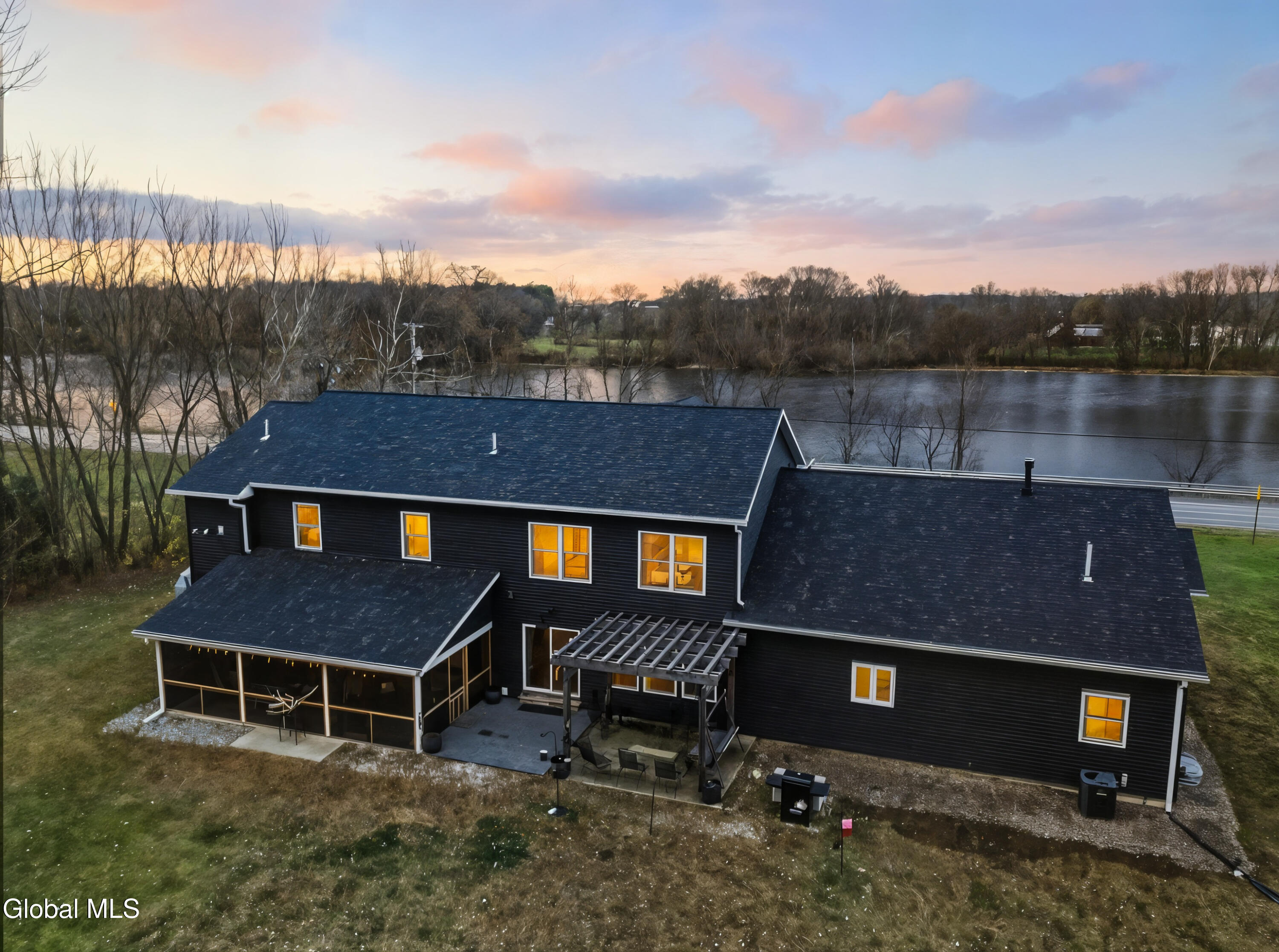 1633 West River Road Moreau, NY 12831 - Photo 6 of 94 1633 West River Rd-96 (95)3000x2000