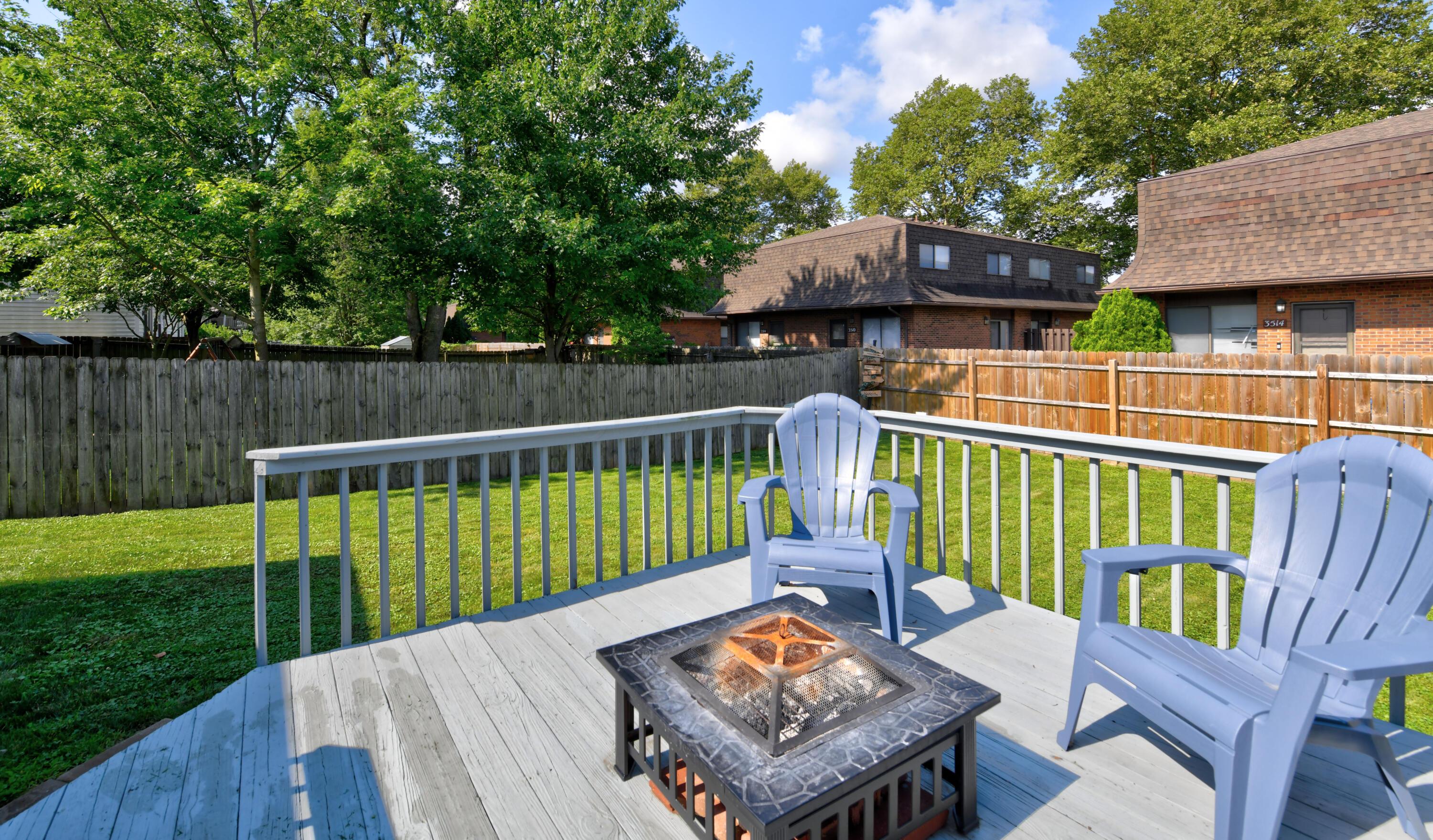 3455 Hines Road Columbus, OH 43230 - Photo 34 of 38 Deck (2)
