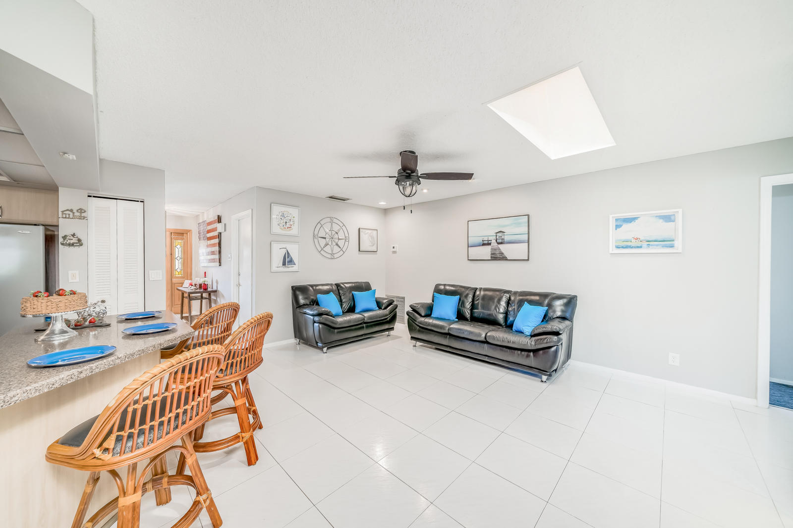 9155 Bedford Drive Boca Raton, FL 33434 - Photo 16 of 45 Family Room