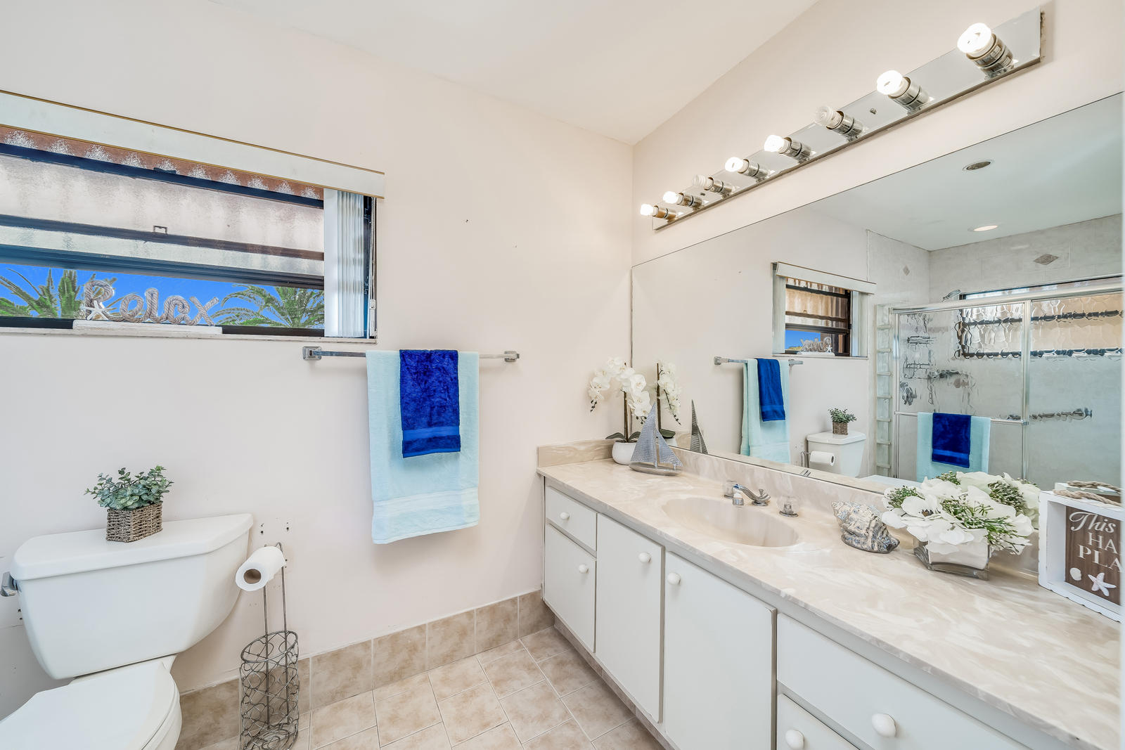 9155 Bedford Drive Boca Raton, FL 33434 - Photo 22 of 45 Master Bath