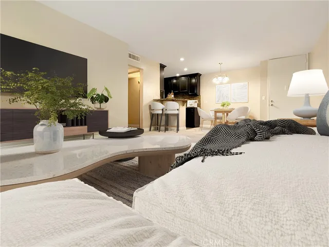 $454,900 | 436 North Bellflower Boulevard, Unit 206, Long Beach, CA 90814