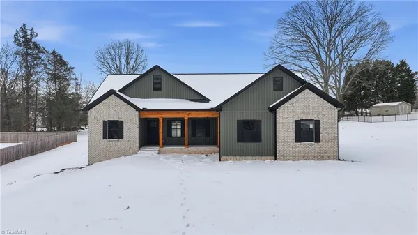 $429,900 | 4381 Continental Drive, Pfafftown, NC 27040